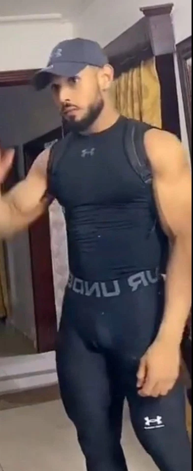 Pantalones de compresión Under Armour de spandex negros con bolsillo lateral grande para hombre Foto 1 de 2