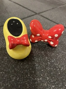 Set shaker sale e pepe Disney Minnie Mouse scatola e tacco scarpa vintage - Foto 1 di 5