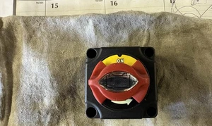 300A Battery Kill Switch Disconnect - Picture 1 of 4