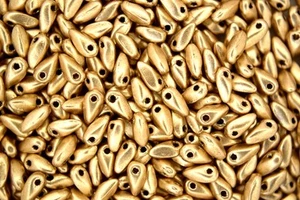 10g Mini Dagger Czech Beads Size 2.5x6mm 10 Colors to Choose Jewelry Making - Picture 1 of 8