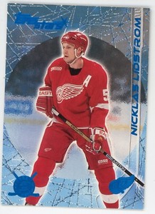 2000-01 Topps Stars Nicklas Lidstrom #46 Blue #284/299 Red Wings