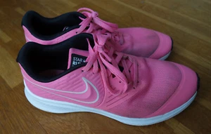 NIKE Star Runner 2.0, Laufschuhe, Gr. 39, pink, Sportschuhe - Bild 1 von 4