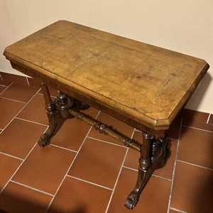 ANTICO TAVOLO DA GIOCO Inglese pieghevole intarsiato in Noce e Radica di Noce - Foto 1 di 14