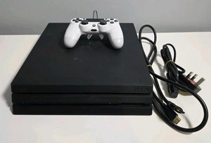 Sony PlayStation 4 PRO 1TB Console + Controller PS4 PRO CUH-7116B READ AD - Picture 1 of 17
