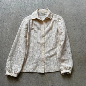 Camisa de mujer vintage años 70 Tumbleweeds blanca de encaje con botones manga larga talla M de colección - Imagen 1 de 6