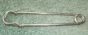 Vintage Large Silvertone Kilt Style Pin - Picture 1 of 2