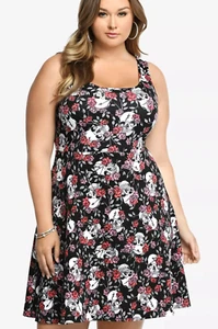 Abito pattinatore subacqueo nero Torrid taglia 2 (2X 18/20) con motivo teschio floreale rosa - Foto 1 di 11