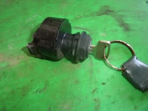 2010 POLARIS RANGER 800 XP IGNITION WITH KEY - Picture 1 of 1