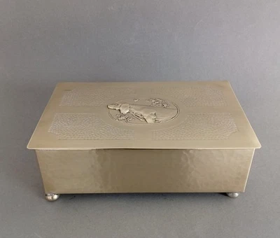 大号WMF艺术装饰/jugendstil锤击黄铜雪茄盒约1910年 — 第 1/4 张图片