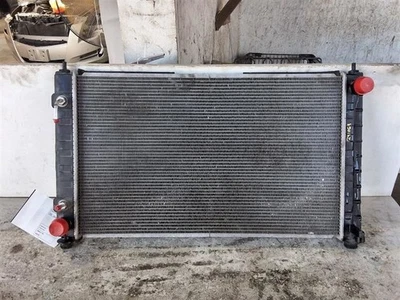 Radiador Nissan Máxima 2009-2014 y 2016-2023 AT CVT Foto 1 de 4