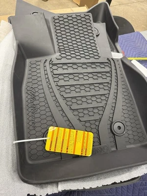 GENUINE ALFA ROMEO 18-25 STELVIO ALL WEATHER FLOOR MAT KIT OEM NEW 82216630AA - Image 1 of 4