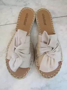NIB Olivia Miller Beige Denim Knot Espadrille Slide Sandal Shoes Women's 9 M - Picture 1 of 8