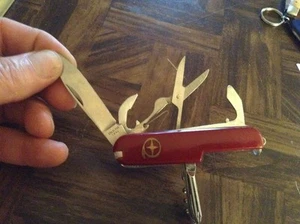 Survival pocket knife - Picture 1 of 5