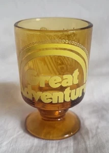 Vaso ámbar de recuerdo parque de atracciones gran aventura de colección Six Flags - Imagen 1 de 9