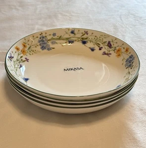 MIKASA Quinn Wild Spring Flowers Pasta Salad Soup Bowls House Of Turnowsky 4 pcs - Picture 1 of 5