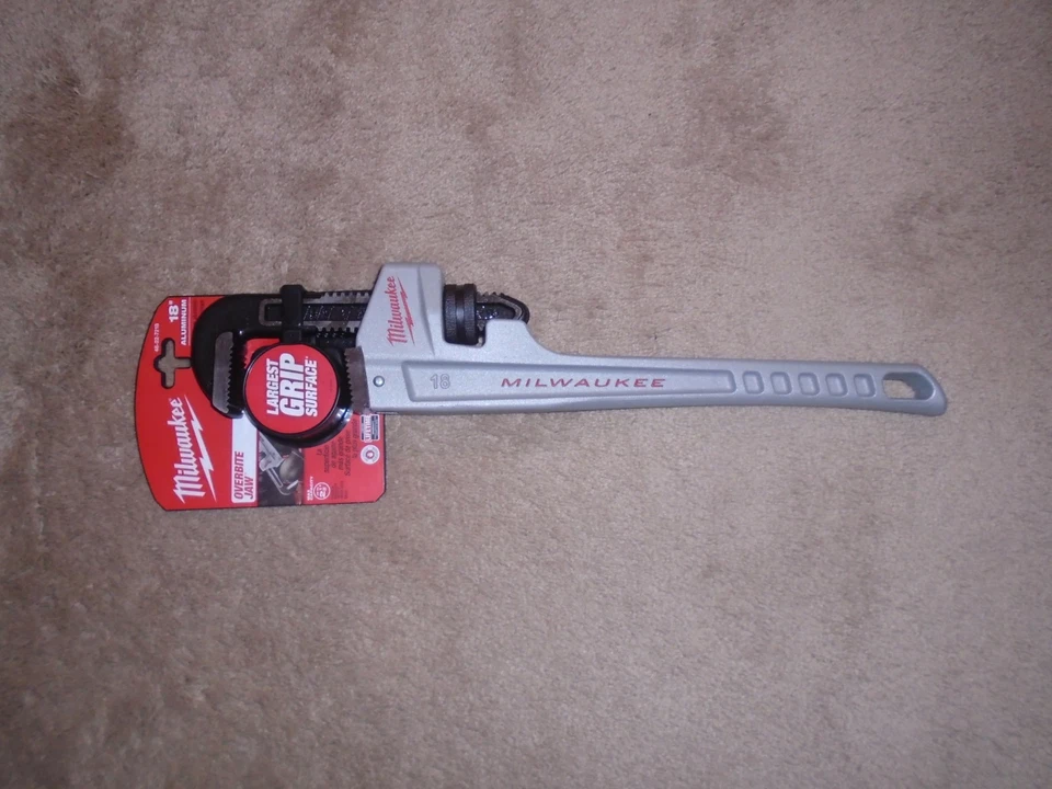 MILWAUKEE PIPE WRENCH 18 INCH ALUMINUM BRAND NEW WITH TAG - Image 1 of 1
