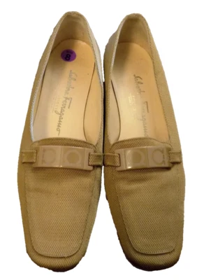 Mocasines Salvatore Ferragamo Sport Tejido Tejido Logo Bit Taupe talla 8 Elegante Tacón 1" Foto 1 de 4