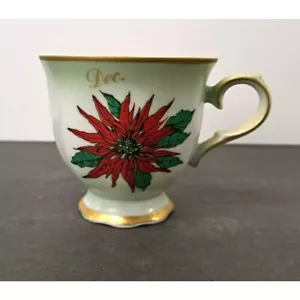 Vintage Viletta Made in USA December Christmas Poinsettia TEA CUP no saucer RARE - Picture 1 of 4
