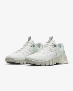 nuevo para mujer 9.5 Nike Free Metcon 5 CrossFit Entrenamiento Summit/vidrio marino FJ1548-100 - Imagen 1 de 11