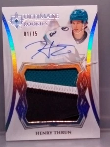 2023-24 Ultimate Rookies Henry Thrun Rookie Patch Auto 01/15 Squali - Foto 1 di 9