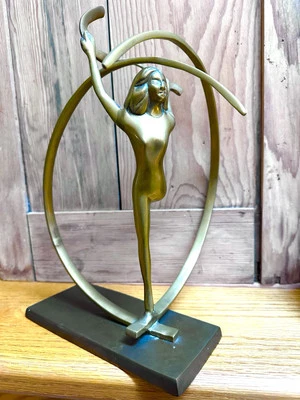 Escultura vintage feminina de bronze de ginasta rítmica por Dolbi Cashier década de 1980 - Imagem 1 de 4