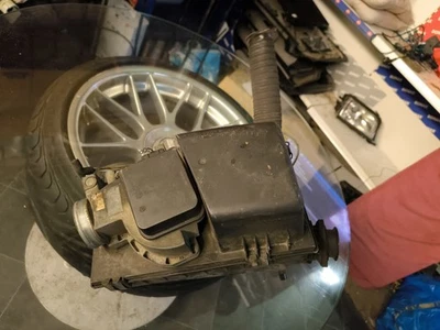 Medidor de caudal de aire gasolina Audi 80 100 A6 C4 Coupe Cab 037906301C Foto 1 de 4