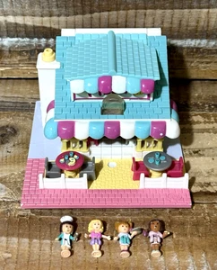 Vintage 1993 Polly Pocket Pollyville Light Up Pizza Shop komplett 4 Puppen - Bild 1 von 11