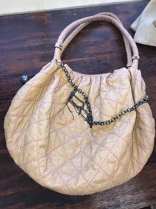 Borsa a mano Juicy Couture beige in pelle con punto rosa tracolla hobo - Foto 1 di 11
