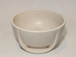 Large Melrose Modernist Bowl, Off White, RARE SHAPE — Australian Pottery VGC - Photo 1/9