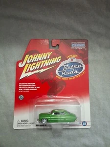 Rare Johnny Lightning Retro Rods 49 Mercury White Lightning Chase Green - Picture 1 of 3