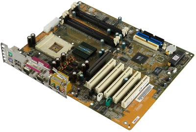 Shuttle AK32A Socket 462 2x DDR 2x SDRAM 5x PCI VIA KT266 A - Image 1 of 2