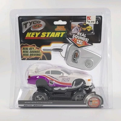 Mattel Tyco 27MHz R/C Radio Control Key Start 2000 White Mustang Race Car New - Image 1 of 4
