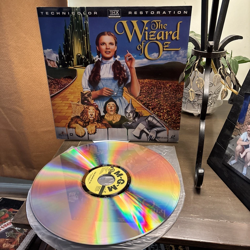 The Wizard Of Oz 1939 Laserdisc, 1996 Technicolor Restoration Judy Garland #lond - Image 1 of 4