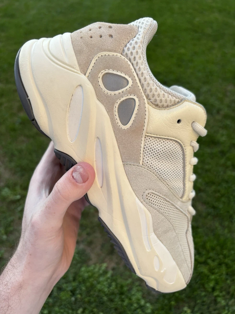 新品！YEEZY BOOST 700 \"ANALOG\" size US 6 Buy Size 6.5 - adidas Yeezy Boost 700 Low Analog online | eBay