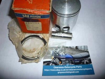 JUEGO DE PISTONES YAMAHA RD200, 52,25 mm, +0,25 mm TAMAÑO SUPERIOR, 1974-76, ANILLO SUPERIOR DIQUE Foto 1 de 4