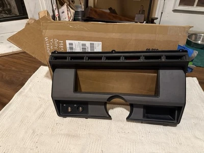 Ford F150 1985 tablero bisel moldura gris sin aire acondicionado Foto 1 de 4