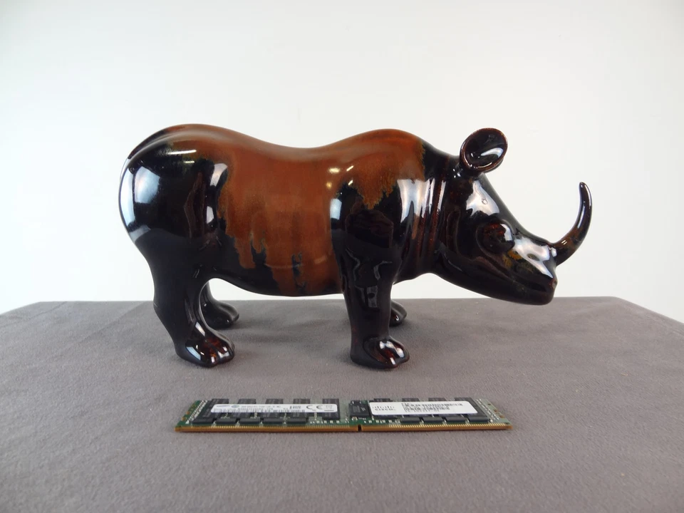 Cisco UCS-ML-1X324RU-A 32GB DDR4-2133-MHz LRDIMM/PC4-17000/quad rank/x4/1.2v - Image 1 of 1