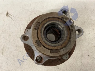 Mitsubishi Outlander 2.4 PHEV 15-19 4B12 Rear Right Wheel Hub - Image 1 of 4
