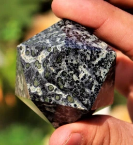 50MM Verde Kambaba Jaspe Cristal Curativo Chakra Triángulo Piedras Preciosas Hexágono - Imagen 1 de 10