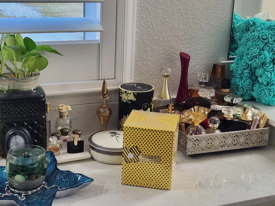 Perfume para mujer HONEY by Marc Jacobs Eau de Parfum Spray 3,3 OZ Foto 1 de 1