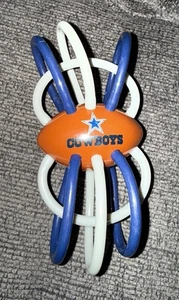 2017 Baby Fanatic NFL Dallas Cowboys Unisex BeißringRassel - Dallas Cowboys - Bild 1 von 5