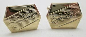 Vintage Cufflinks Unsigned Gold Tone Center Scrolls Cuff Links - Picture 1 of 2