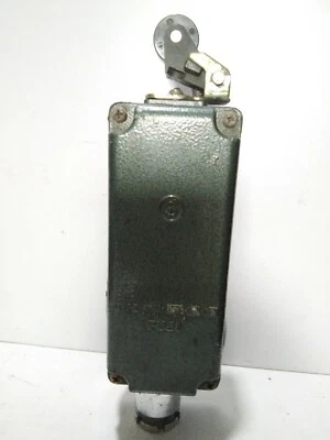 Fuji K244g Limite Interruttore 600V 10A - Immagine 1 di 4