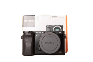 Sony A6000 24.3 MP Mirrorless Digital SLR Camera With Original Box - Picture 1 of 8