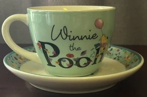 Disney’s Winnie The Pooh Light Blue Floral Pattern Teacup & Saucer Set RARE VGC - Foto 1 di 24