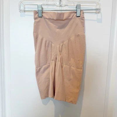 Spanx Womens High Power Shaping Shorts Size Large Nude  Stretch Comfort - Image 1 of 3