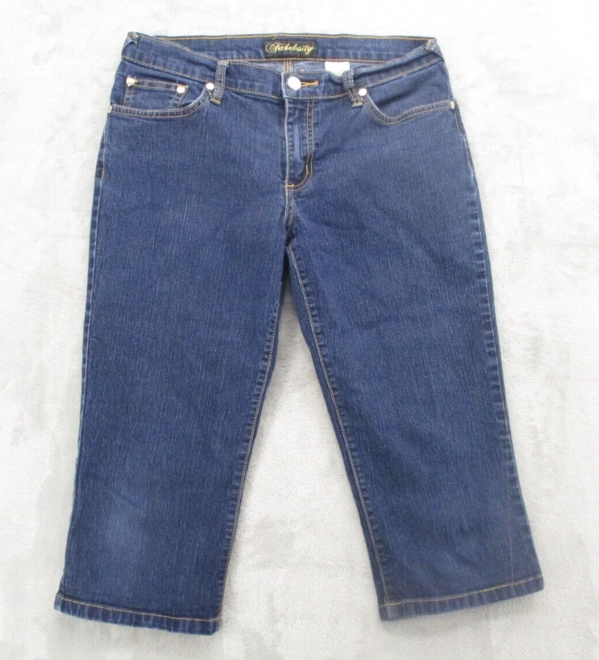 Pantalones de mezclilla Fabulosity Capri para mujer junior 7 azul lavado medio elástico tiro bajo Foto 1 de 4