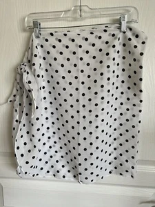 Zuliana Swim Sarong One Size White with Black Polka Dots Cover Up Beach Wrap New - Picture 1 of 4