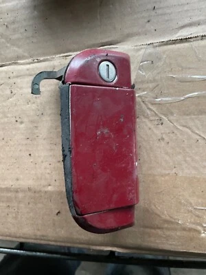 MANIJA DE PUERTA DELANTERA IZQUIERDA VW VOLKSWAGEN T4 TRANSPORTADOR DE PASAJEROS 701837205 Foto 1 de 4