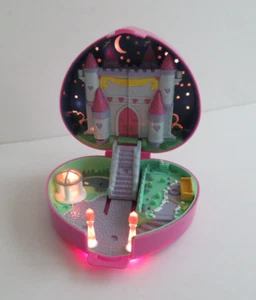 Vintage Bluebird Polly Pocket Sternenlicht Schloss Herz kompakt beleuchtet 1992 funktioniert - Bild 1 von 9